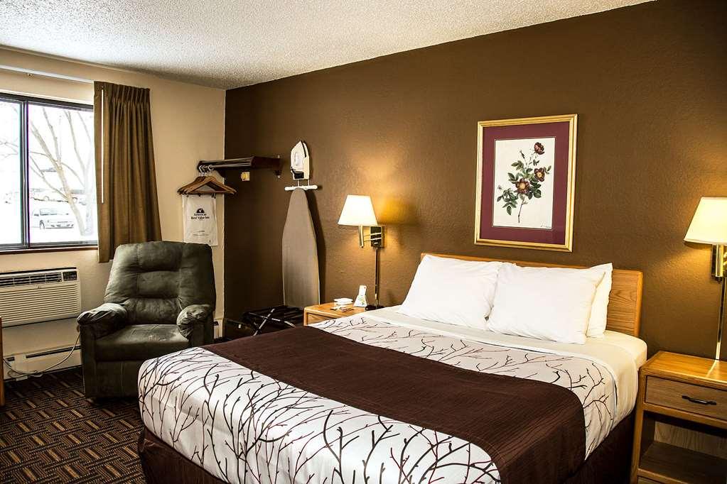 Americas Best Value Inn & Suites Detroit Lakes Habitación foto