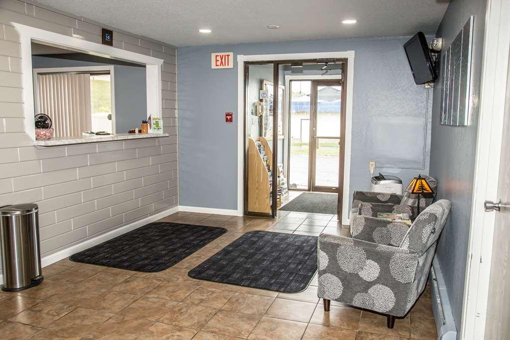 Americas Best Value Inn & Suites Detroit Lakes Interior foto
