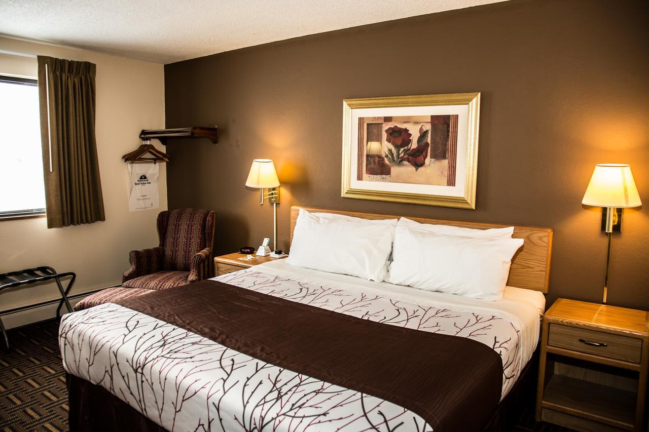 Americas Best Value Inn & Suites Detroit Lakes Exterior foto