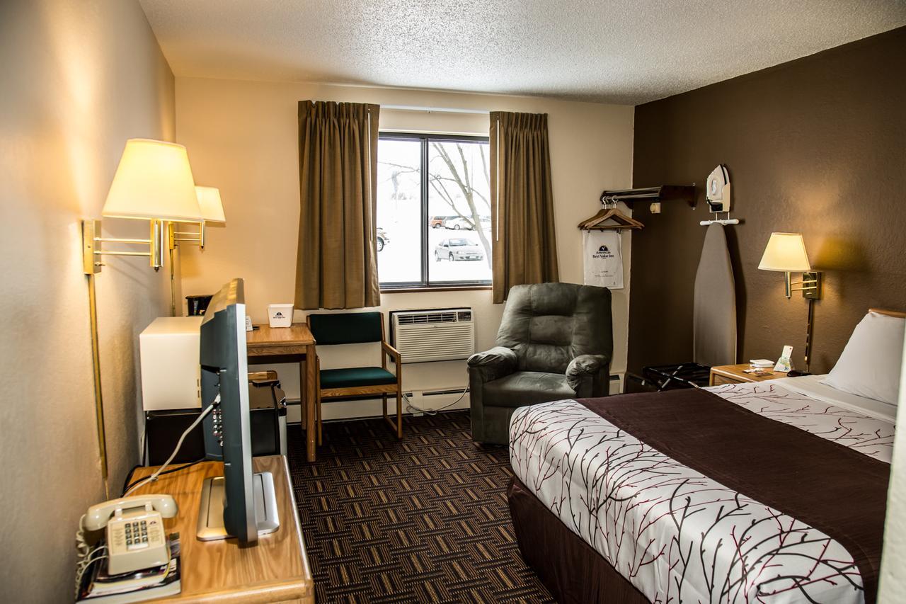 Americas Best Value Inn & Suites Detroit Lakes Exterior foto