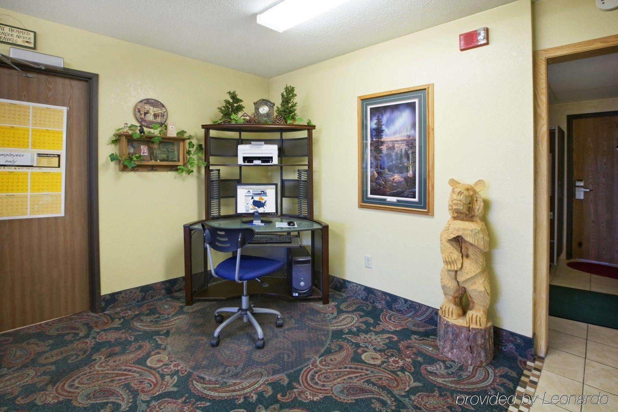 Americas Best Value Inn & Suites Detroit Lakes Exterior foto